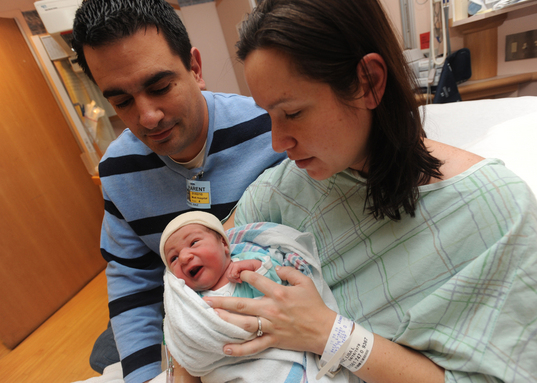 010110_NEW YEAR BABY 1-3 LON.jpg